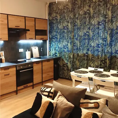 Leo Apartament *